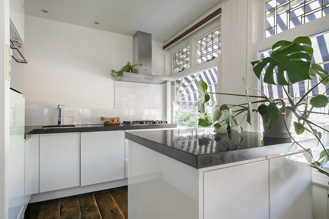 Photo 2 of Nolensstraat 34-A01