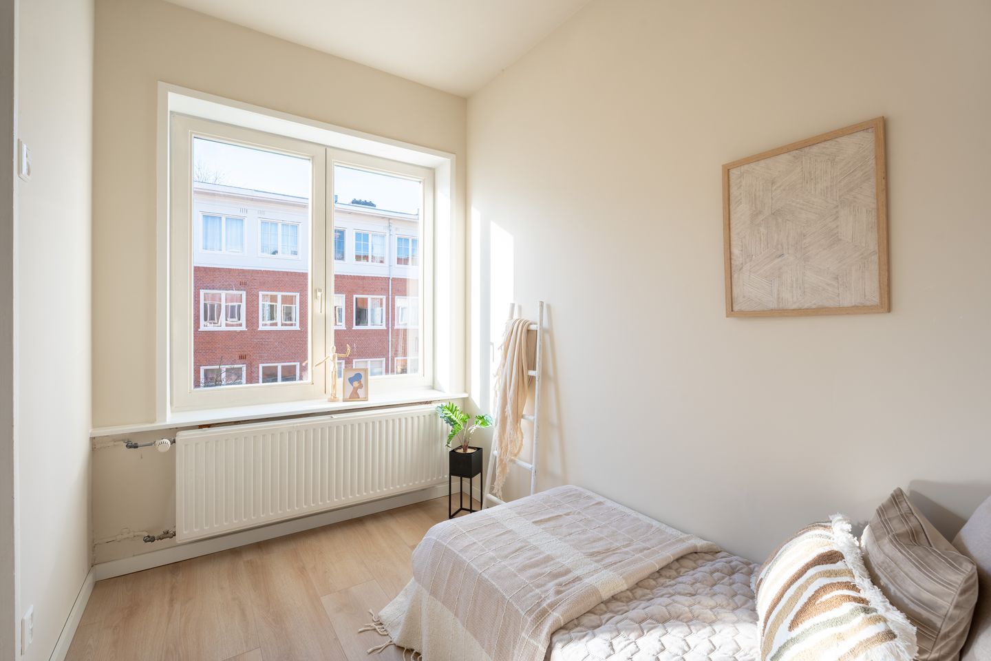 Foto 14 van James Cookstraat 36-2