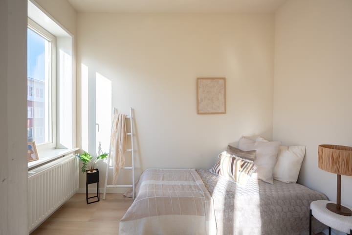 Foto 13 van James Cookstraat 36-2