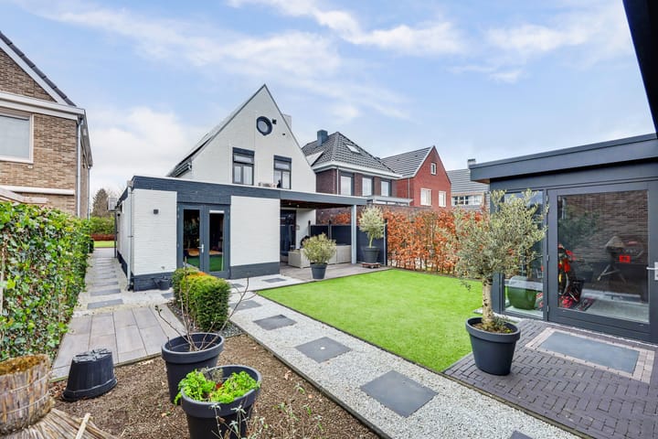 Photo 5 of Anemoonstraat 10