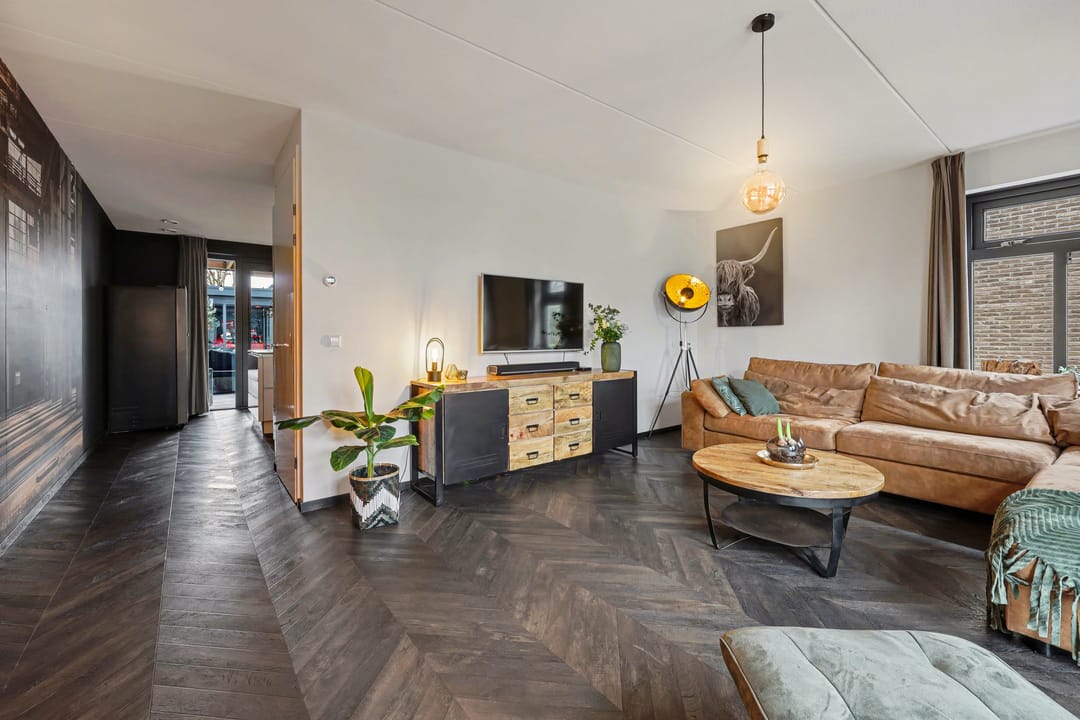 Photo 8 of Anemoonstraat 10