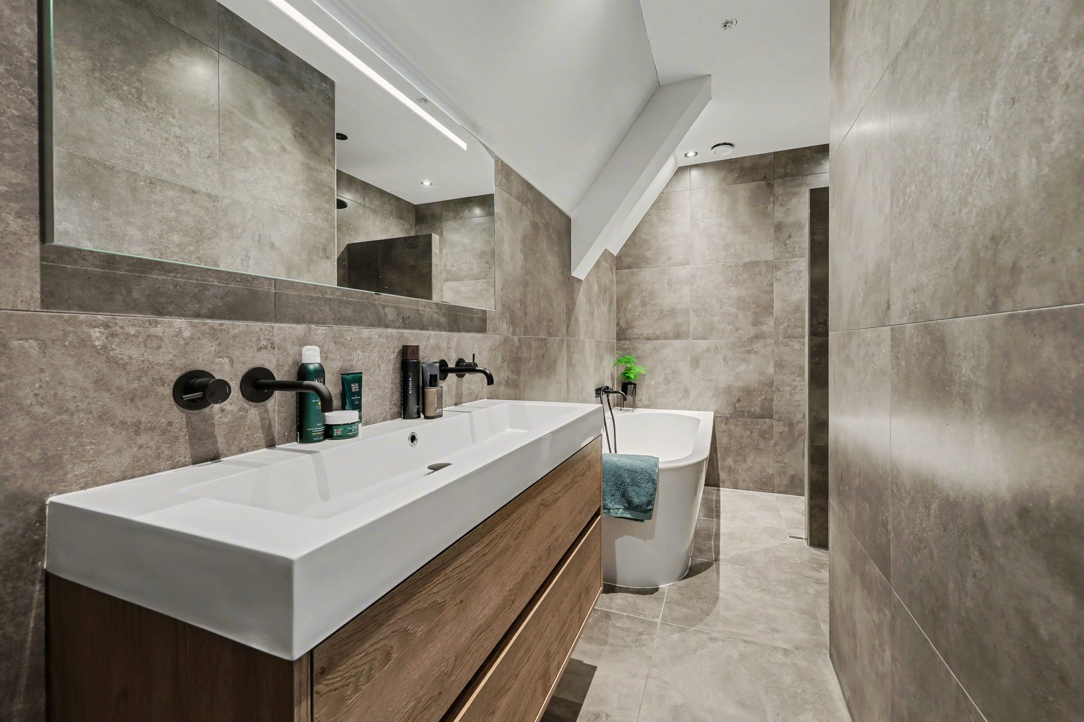 Photo 33 of Anemoonstraat 10