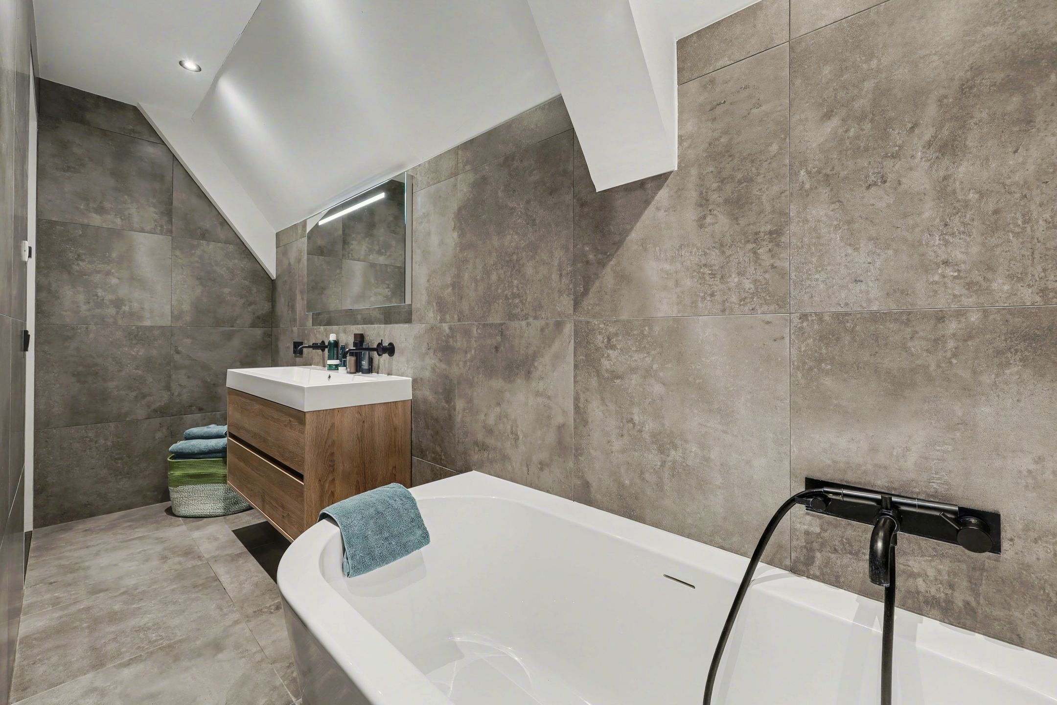 Photo 36 of Anemoonstraat 10