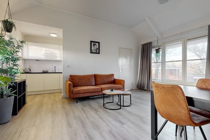 Photo 10 of Ophelialaan 68-B