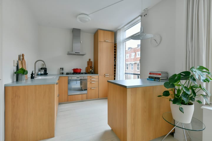 Foto 4 van Lutmastraat 77-2