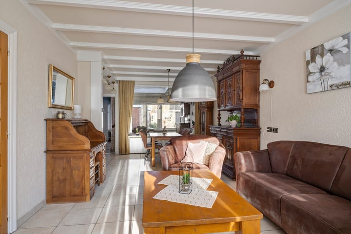 Photo 4 of Kanaalstraat 104