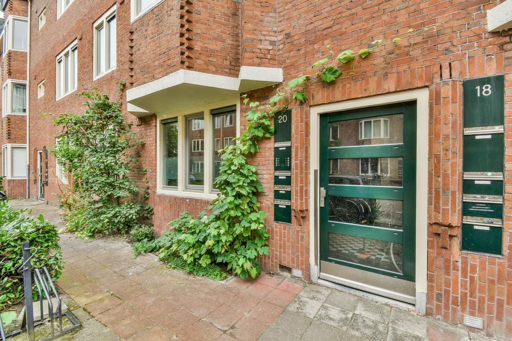 Photo 17 of Cornelis Springerstraat 20-H