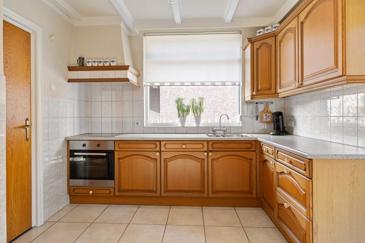 Foto 12 van Kanaalstraat 104