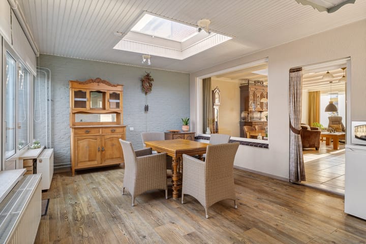 Foto 14 van Kanaalstraat 104