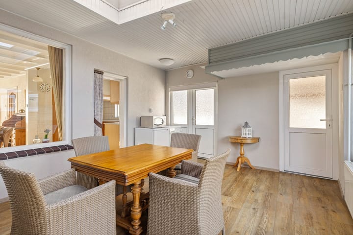 Foto 17 van Kanaalstraat 104