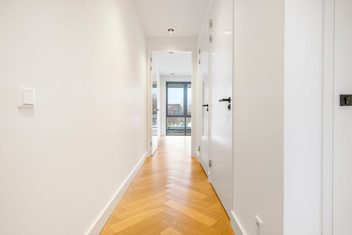 Foto 19 van Kostverlorenhof 185