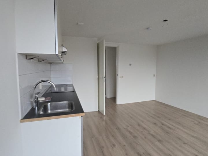 Photo 5 of Burgemeester Mooijstraat 27-D