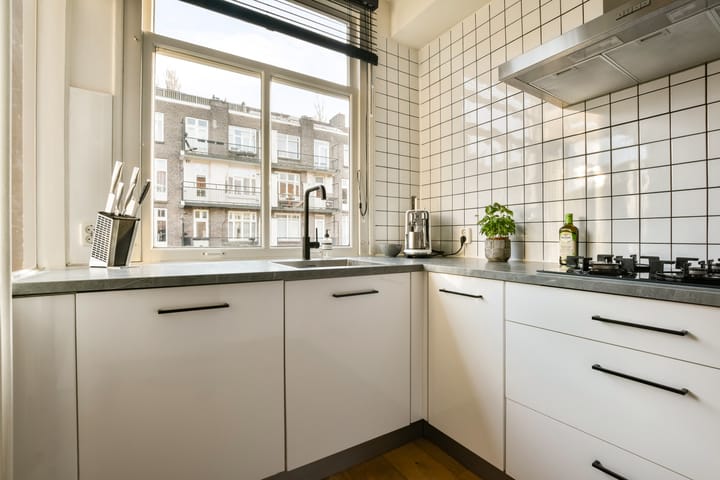 Foto 11 van Roerstraat 47-2