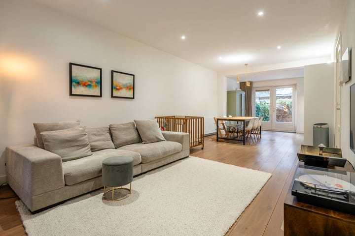 Photo 2 of Joos de Moorstraat 23-H