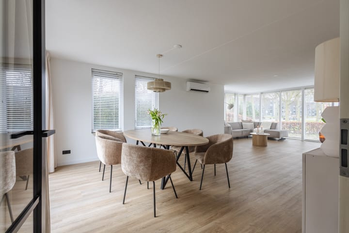 Photo 2 of Vijverhof 29