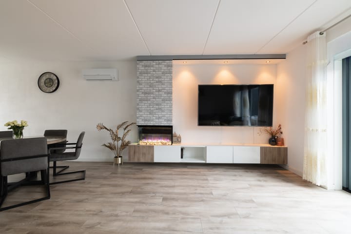 Foto 13 van Weegbree 28