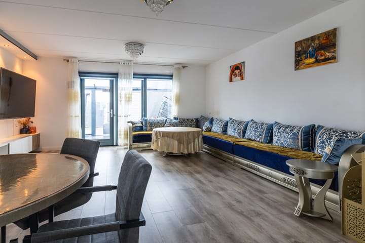 Foto 8 van Weegbree 28