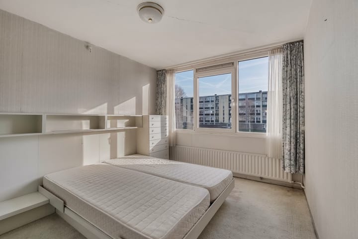 Photo 9 of Miltonstraat 34