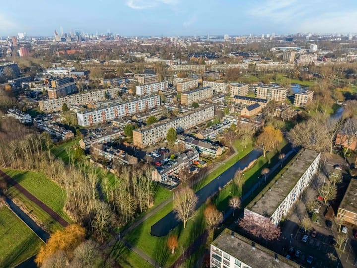 Photo 42 of Miltonstraat 34