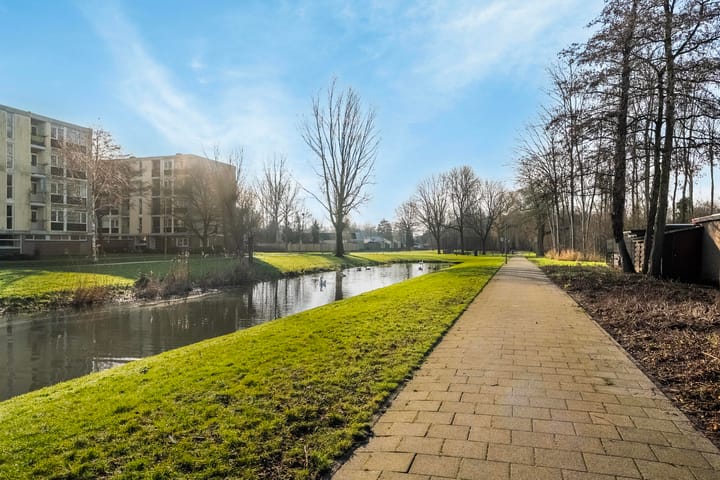 Photo 44 of Miltonstraat 34