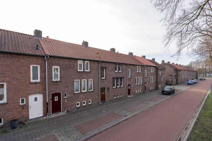 Foto 45 van Julianalaan 62