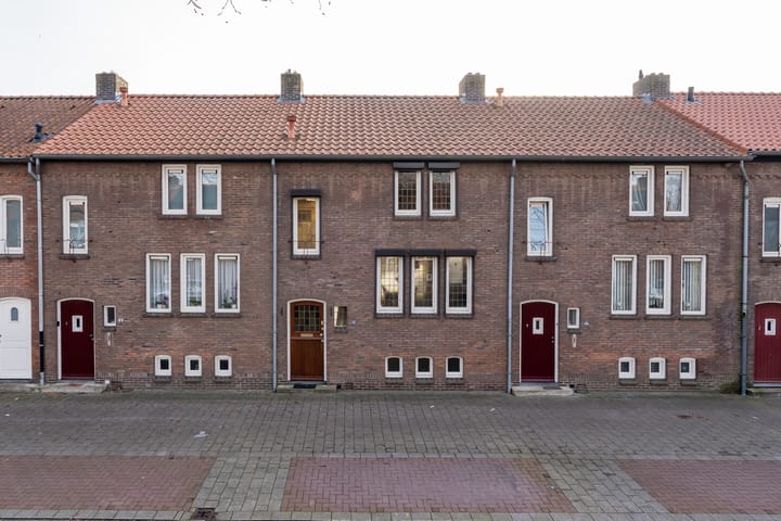 Foto 44 van Julianalaan 62