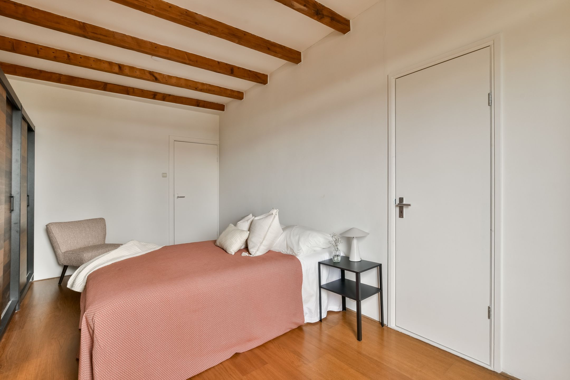 Photo 15 of Pieter Aertszstraat 111-3