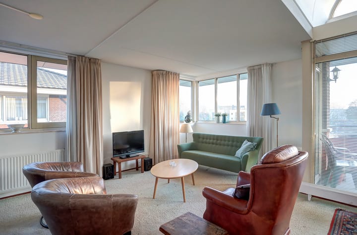 Foto 9 van Warmoeshof 22