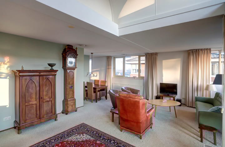 Foto 10 van Warmoeshof 22