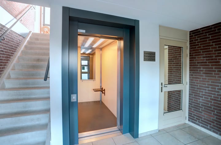 Foto 35 van Warmoeshof 22