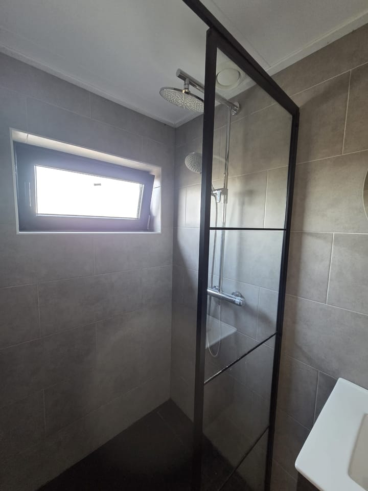 Foto 15 van Warmoesweg 8