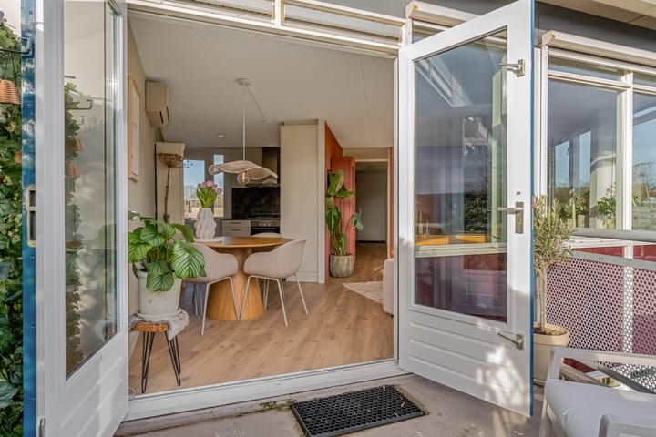 Foto 17 van Langeweideweg 9