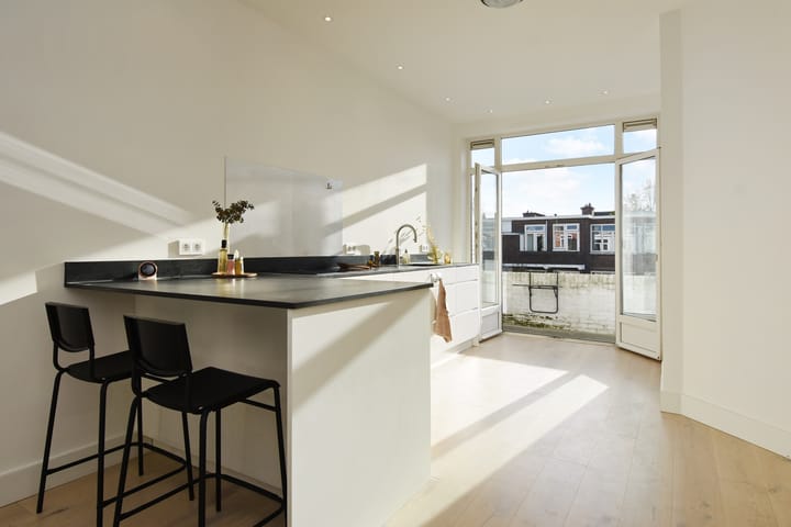 Photo 15 of Perenstraat 164