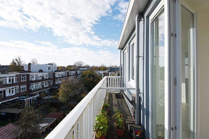 Photo 20 of Perenstraat 164