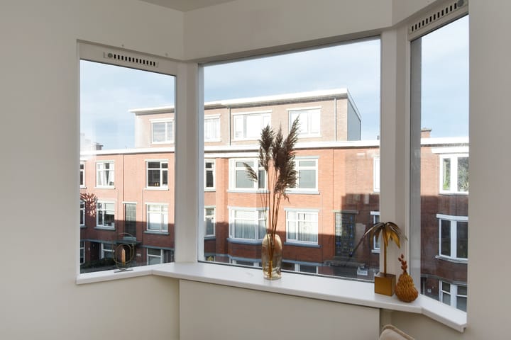 Photo 10 of Perenstraat 164