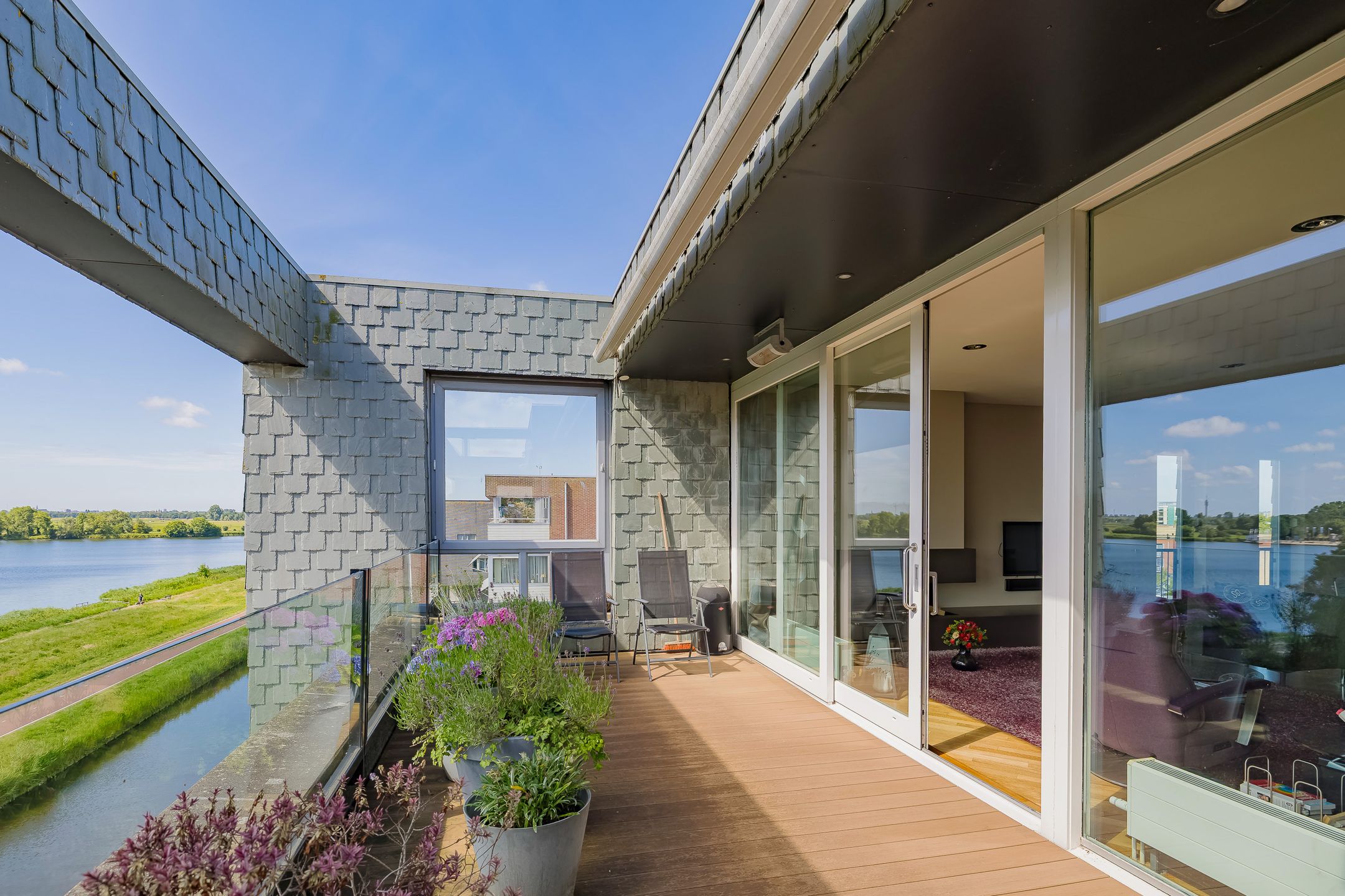 Foto 12 van L. Springerstraat 212