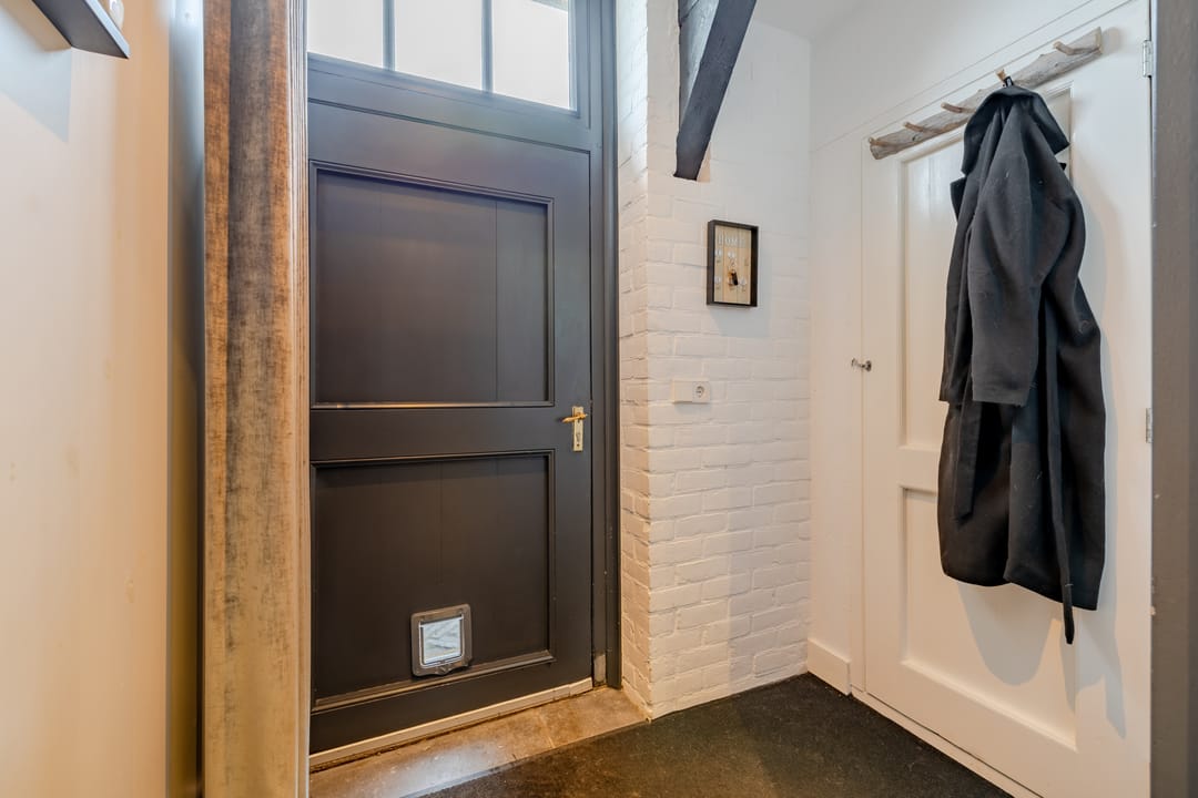 Foto 13 van Middenweg 189