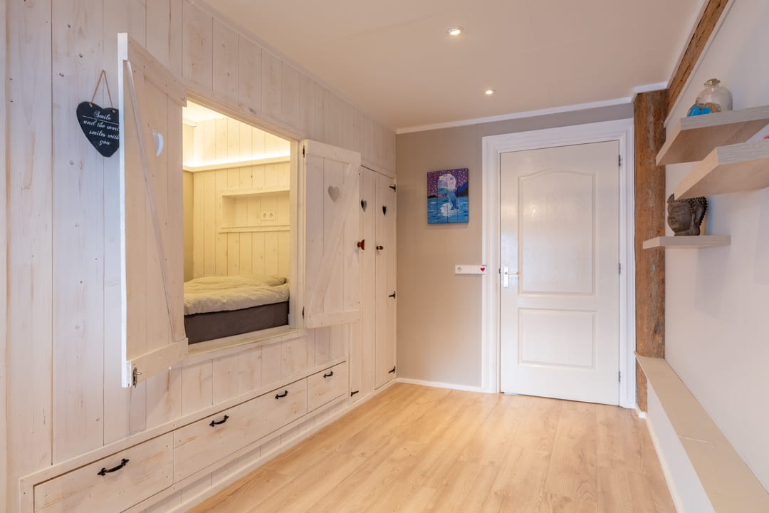 Foto 58 van Middenweg 189