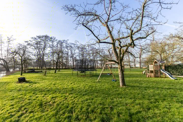 Foto 87 van Middenweg 189