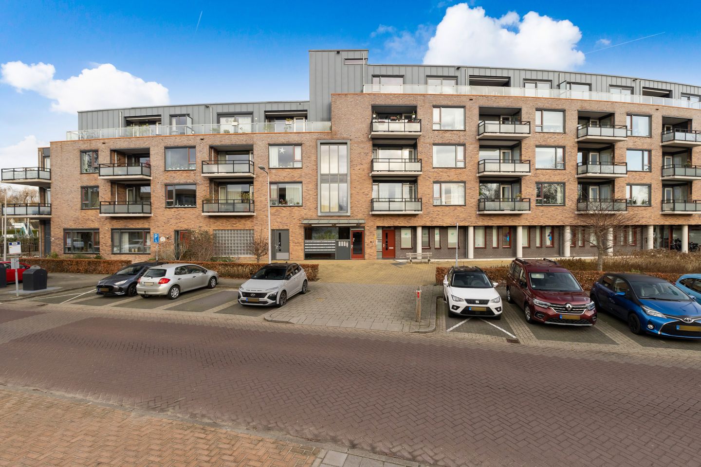 Photo 1 of Stolwaardplein 15