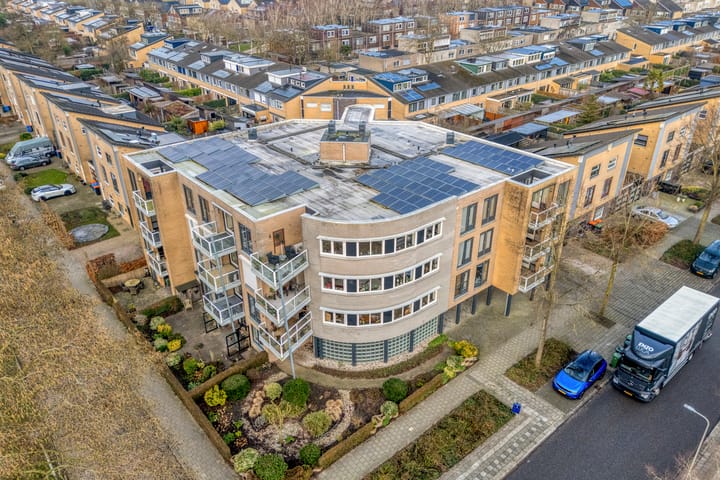 Foto 2 van Commissarislaan 76