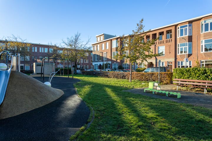 Foto 44 van Irisplein 14