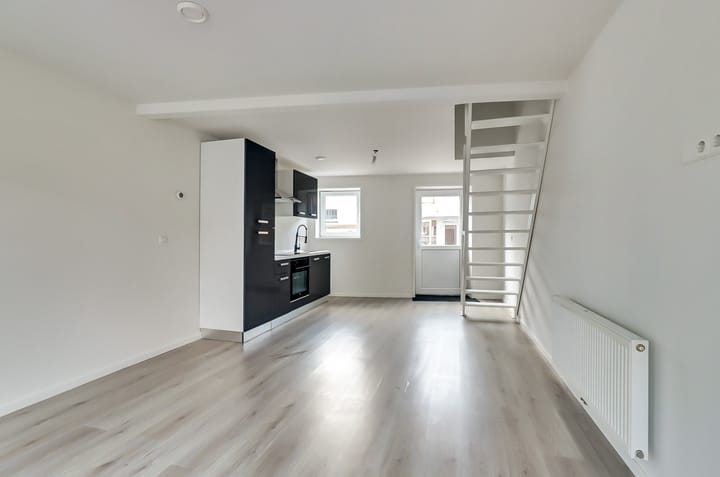 Foto 10 van Torenstraat 16-B