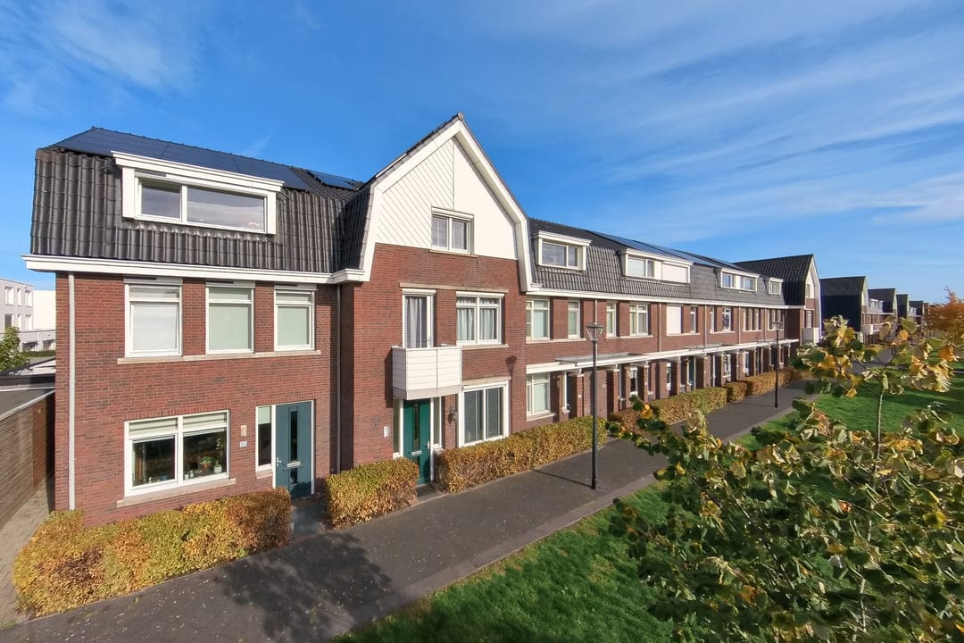 Photo 52 of Veenendaalstraat 151