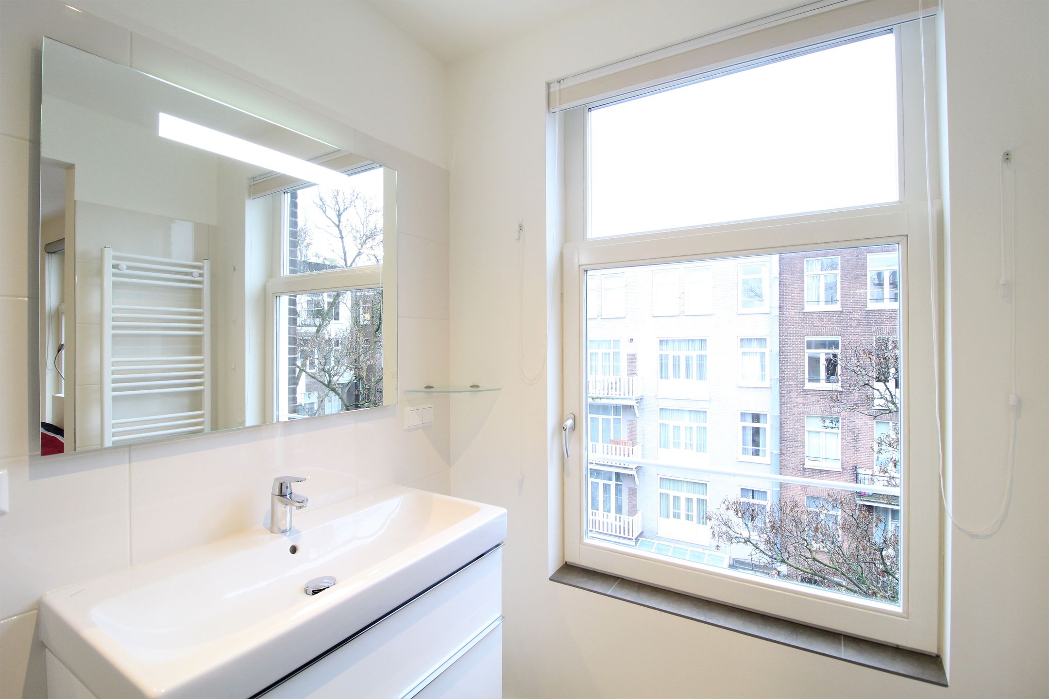 Photo 15 of Derde Helmersstraat 19-3