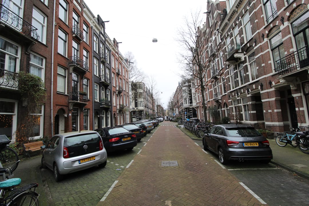 Photo 22 of Derde Helmersstraat 19-3