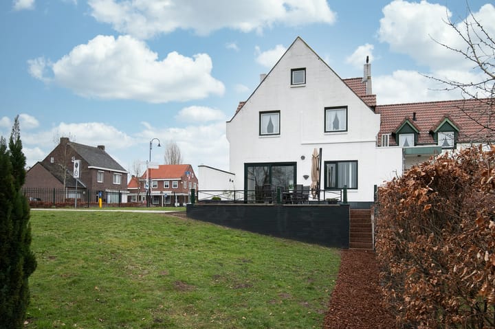 Foto 34 van Waarderweg 2