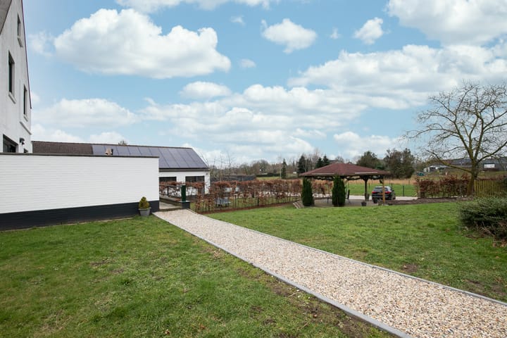 Foto 35 van Waarderweg 2