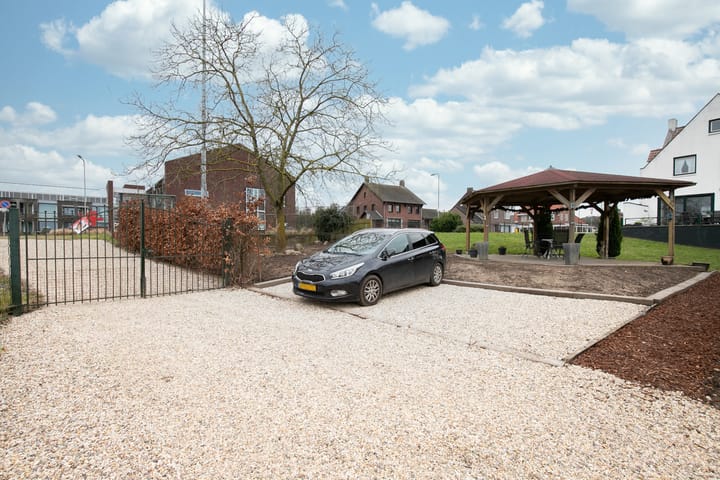 Foto 37 van Waarderweg 2