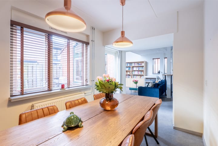 Foto 21 van Esdoornlaan 14